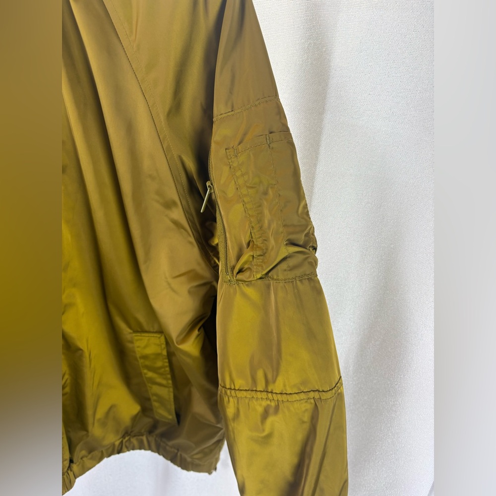 SHINY GOLD GREEN OVERSIZED BOMBER‎ JACKET Target A New Day Size Large EUC - Picture 5 of 11
